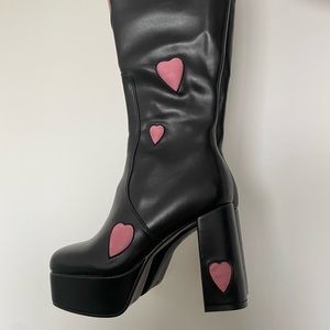 Never warn high heart leather boots.